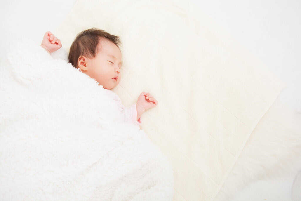 「ニューボーンフォトが気持ち悪い」と感じる前に読む、安全で可愛い撮影ガイド